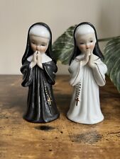 Set (2) 1950s Lipper & Mann Ceramic Nun Figurines Black White Habits Pray Japan picture