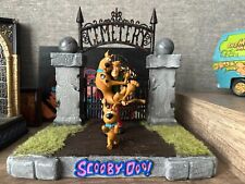 Scooby-doo Rare WB Handmade Diorama Figurine picture