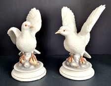 Andrea by Sadek Pair of White Porcelain Dove Figurines Hand Painted Vintage 1960 picture