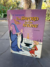 THE SWORD IN THE STONE BOOK 1963 AUTHORIZED EDITION WHITMAN WALT DISNEY picture