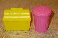 Vintage 1980's TOPPS CANDY CONTAINERS ~ Pink Trash Can Yellow LUNCH BOX ~ 2pc picture