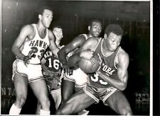 LD328 1968 Wire Photo CAZZIE RUSSELL NEW YORK KNICKS vs ATLANTA HAWKS BASKETBALL picture