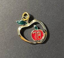 Big Apple (NY) 1978 Sweet Adelines Collateral Pendant - see desc. below (CB Lot) picture