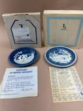 Lot of 2 Incolay Studios plates 