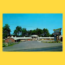 1950s Autos Colonial Pines Motel Chatsworth, GA Mr/Mrs Jack Cole Owners UnPosted picture