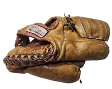 Vintage Wilson A2070 Professional Early Wynn Signature Model Baseball Glove picture