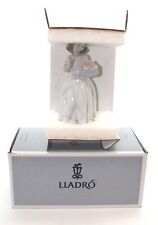 LLADRO FOR A SPACIAL SOMEONE GIRL FIGURINE SPAIN  6915 WITH BOX AND PAPER picture