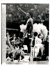 LD328 1971 Wire Photo SIDNEY WICKS UCLA BRUINS vs VILLANOVA WILDCATS BASKETBALL picture