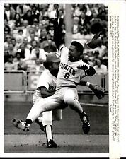 LD250 '74 Original Photo DODGERS DAVEY LOPES FAILED STEAL PIRATES RENNIE STENNET picture