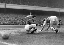 Peter Bonetti Chelsea Goalkeeper Ground Front Arsenal Left Back Mccul 1960 PHOTO picture