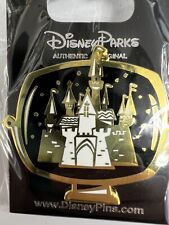 Disney Golden Castle Official Metal Pin picture