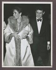 ELIZABETH TAYLOR Luxurious Coat Eddie Fisher ORIGINAL 1959 Glamour Photo J1366 picture