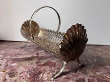 Silverplate curved Cracker server Shell design filigree picture