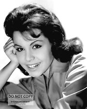 ACTRESS ANNETTE FUNICELLO - 8X10 PUBLICITY PHOTO (AB-716) picture