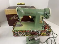 Vintage Singer RFJ8-8 Green Portable 185k Sewing Machine - Tested WORKING picture