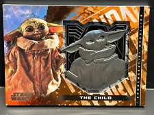 The Child (Baby Yoda) 2020 Topps Star Wars Mandalorian The Child Medallion #M-CC picture
