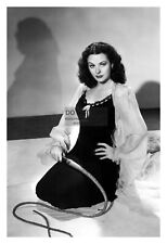 HEDY LAMARR HOLDING A WHIP FOR FILM THE STRANGE WOMAN 1946 4X6 B&W PHOTO picture