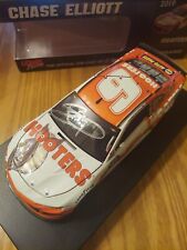 AUTOGRAPHED Chase Elliott 2019 #9 Hooters 1/24 Scale Diecast Car picture