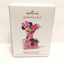 2018 Hallmark SNAPPIN' A SELFIE Disney MINNIE Mouse Smartphone ORNAMENT picture