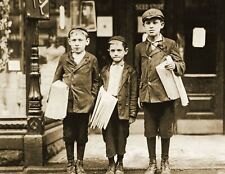 1910 Newsboys, Philadelphia, Pennsylvania Vintage Old Photo 8.5