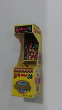 Vintage 1982 Topps Q-BERT MINI VIDEO ARCADE GAME Gum box .8oz picture