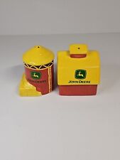 Vintage 2002 Gibson John Deere Barn and Silo Salt and Pepper Shakers UNUSED picture