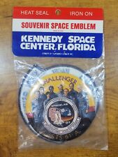 VTG Kennedy Space Center CHALLENGER Patch & Pin, Souvenir Pack Unopened, New picture