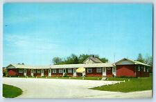 Sturgeon Bay Wisconsin WI Postcard Lorraine Motel Exterior Building 1960 Antique picture