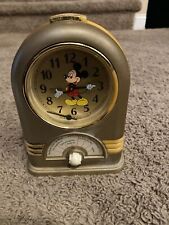 Vintage Mickey Mouse Sieko Quartz desk clock NOT WORKING FOR REPAIR OR PARTS 2 picture