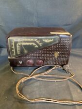 Vintage 1949 ZENITH 7H921-Z AM/FM Bakelite Table Top Radio HTF Staging  picture