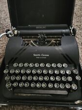 Vintage 1940s Smith Corona Breifcase Typewriter Great Condition picture