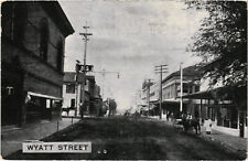 PC CANADA, ONTARIO, FORT FRANCES, WYATT STREET, Vintage Postcard(b45748) picture