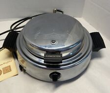 Vintage Dominion Waffle Iron Maker Model 1316. 2 picture