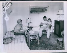 1946 Former Ssgt Henry Bishop & Family Enjoy Quonset Hut Life Housing Photo 7X9 picture