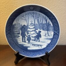 Vintage 1979 Royal Copenhagen ”choose Tree'' annual Christmas collection plate picture