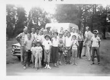 Vintage FOUND FAMILY PHOTO Black And White Snapshot MID CENTURY 312 LA 90 J picture
