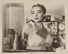 HOLLYWOOD BEAUTY GENE TIERNEY STYLISH POSE STUNNING PORTRAIT 1950s Photo C20 picture