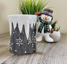 AVON GIFT  COLLECTION  LET IT SNOW MUG 8 OZ picture