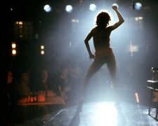 Jennifer Beals strikes a pose in famous Flashdance moment 24x30 Poster picture