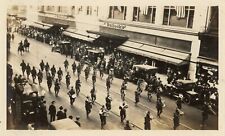 1920s vintage PHOTO SOLDIERS on PARADE WWI street LOS ANGELES walk past BULLOCKS picture
