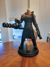 RESIDENT EVIL COLOSSAL 1:4 SCALE NEMESIS STATUE HOLLYWOOD COLLECTIBLES GROUP picture
