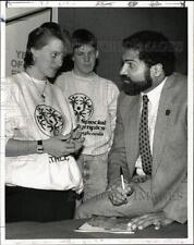 1990 Press Photo Franco Harris with Pennsylvania Special Olympics Athletes picture