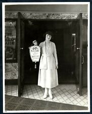 Play Entrance VICTORY Theater THE TEN DOLLAR RAISE PREMIERE 1920s Photo Y 205 picture