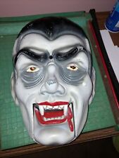 Vintage 2000 Gemmy Industries Singing Vampire Head Animated Door Greeter Dracula picture