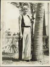 1929 Press Photo Mrs. H. Gordon in very attractive beach pajamas in Palm Beach picture