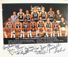 SIGNED PHOTO MILWAUKEE BUCKS CHAMPIONS 70-71 SIGNED BY 12 -OSCAR ROBERTSON -BAS picture