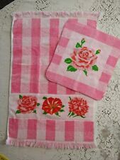 2 Pc Set Vintage 70s Lady Pepperell Pink CHECK PLAID FLORAL HAND TOWEL Washcloth picture