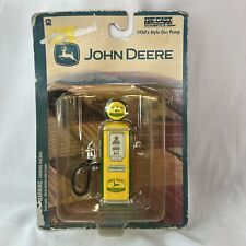 2005 Gearbox John Deere Gas Pump 1950’s Style Die-Cast Metal Collectible Yellow picture