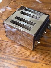 Vintage Toastmaster 4 Slice Pastry Toaster Wood grain Chrome 5 temps D147 -Works picture