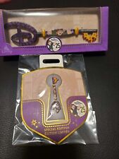 Hunchback of Notre Dame 25th Anniversary Disney Key and Key Pin READ picture